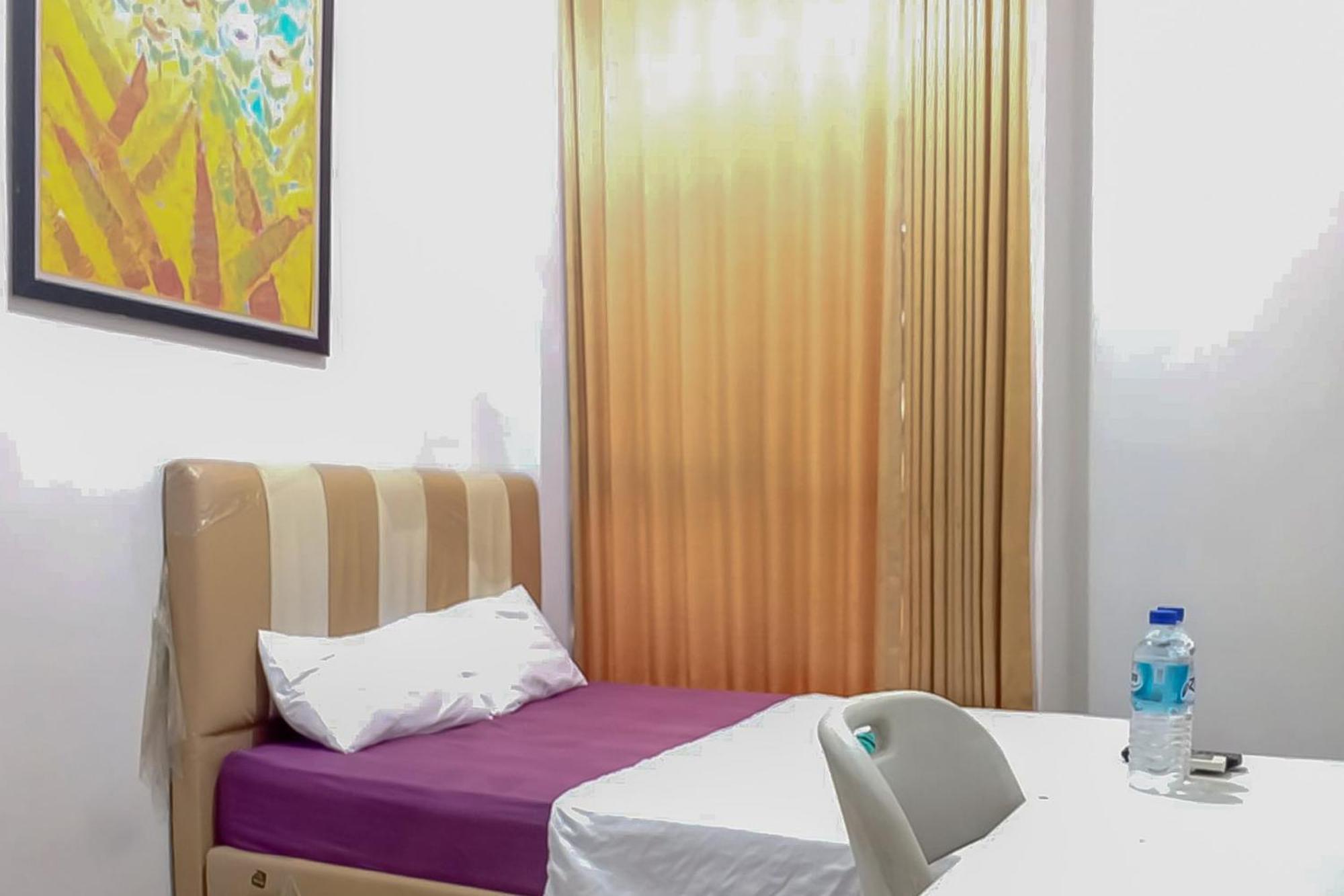 Waringin Guest House Tegal Mitra Reddoorz Exteriör bild